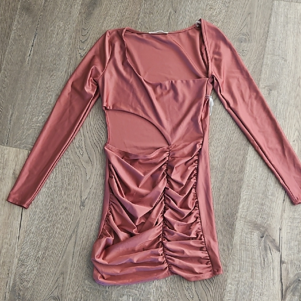 Elegant Ruched Long Sleeve Dress